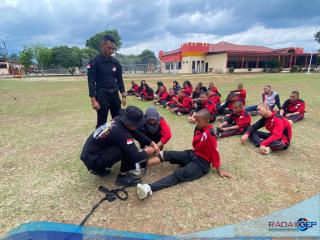Brimob Polda Sumut Berikan Pelatihan SAR dan Pembinaan Karakter kepada Siswa-Siswi SMA Plus Taruna
